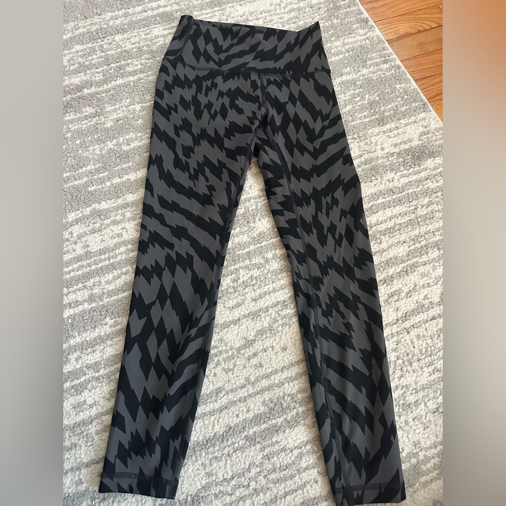 lululemon athletica Black and Gray Patterned Leggings